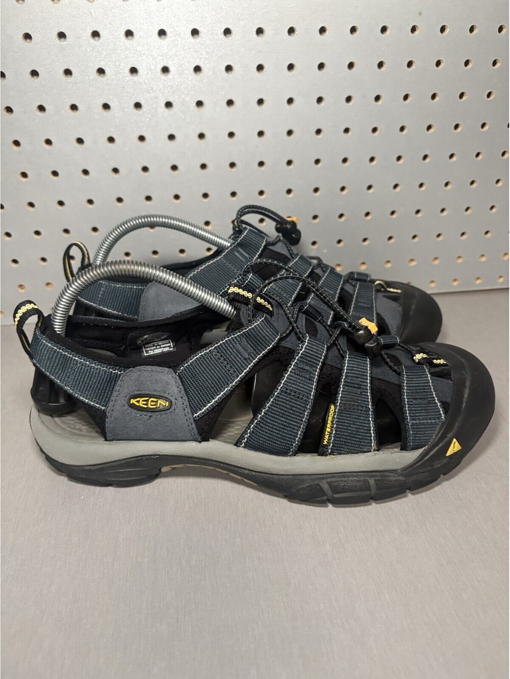 Keen Newport H2 Waterproof Trail Sandals Mens Sz 10.5 Blue Outdoor Slingback